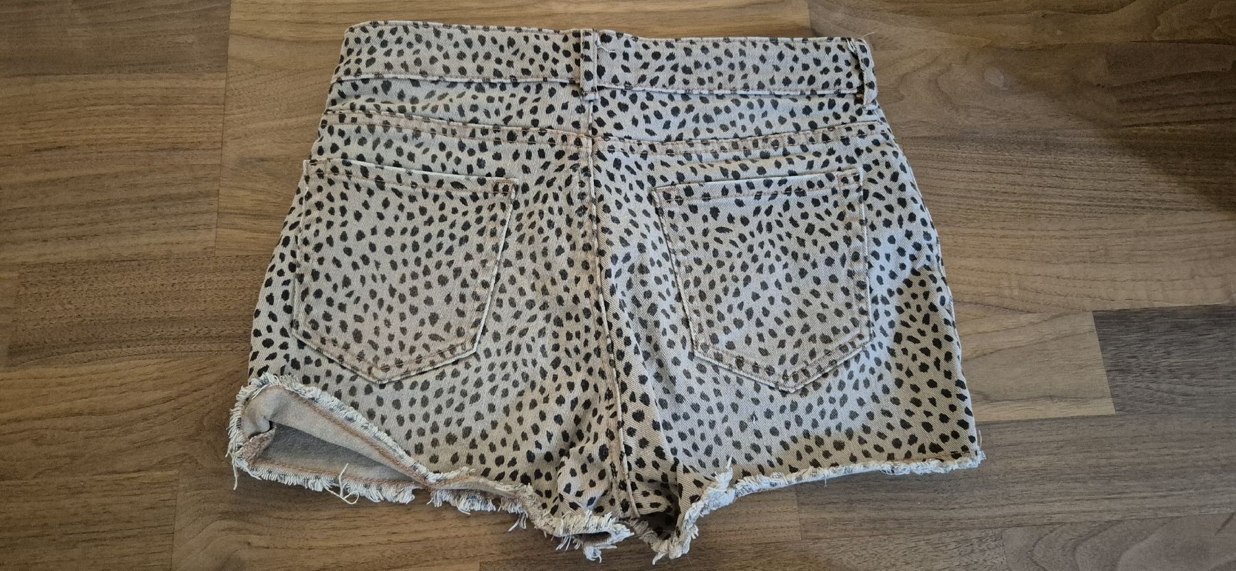 Pantaloni: Scotch&Soda Hot Pants – Usato da Zürich venduto da dil_m67d 1