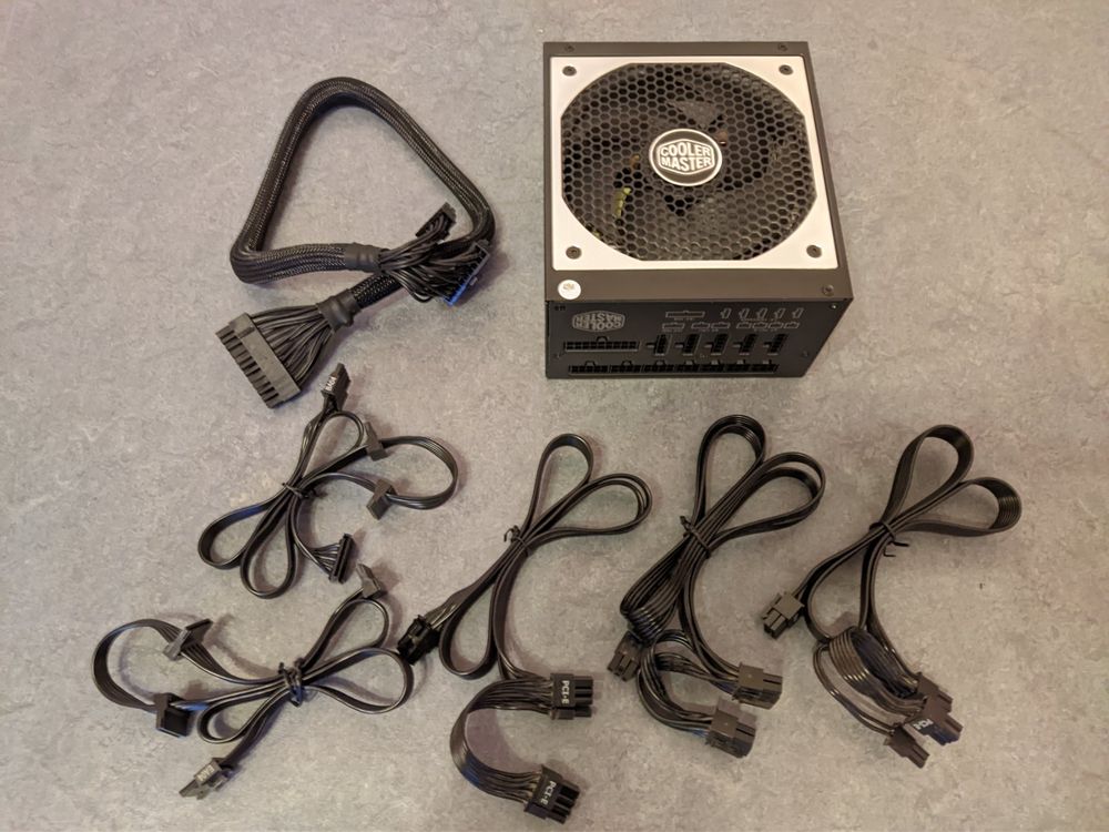 Power Supply Cooler Master V1000 80 PLUS Gold 1000W Kaufen auf Ricardo