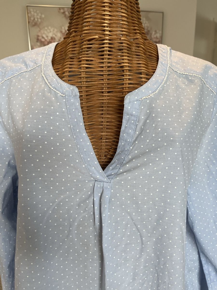 Chemisiers: Bluse hellblau Punkte, Burton, 42 – D'occasion à Solothurn par Bobesch08 1