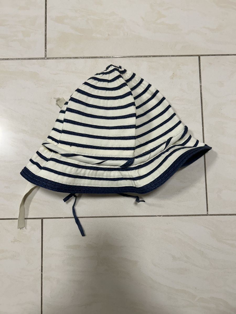 Altro abbigliamento per bambina: Mädchen Sonnenhut blau-weiss gestreift – Usato da Zürich venduto da sop_82jx 3