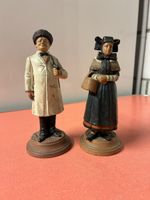Figuren Mann Frau Tracht Keramik 2er Set 18 cm. Antik.
