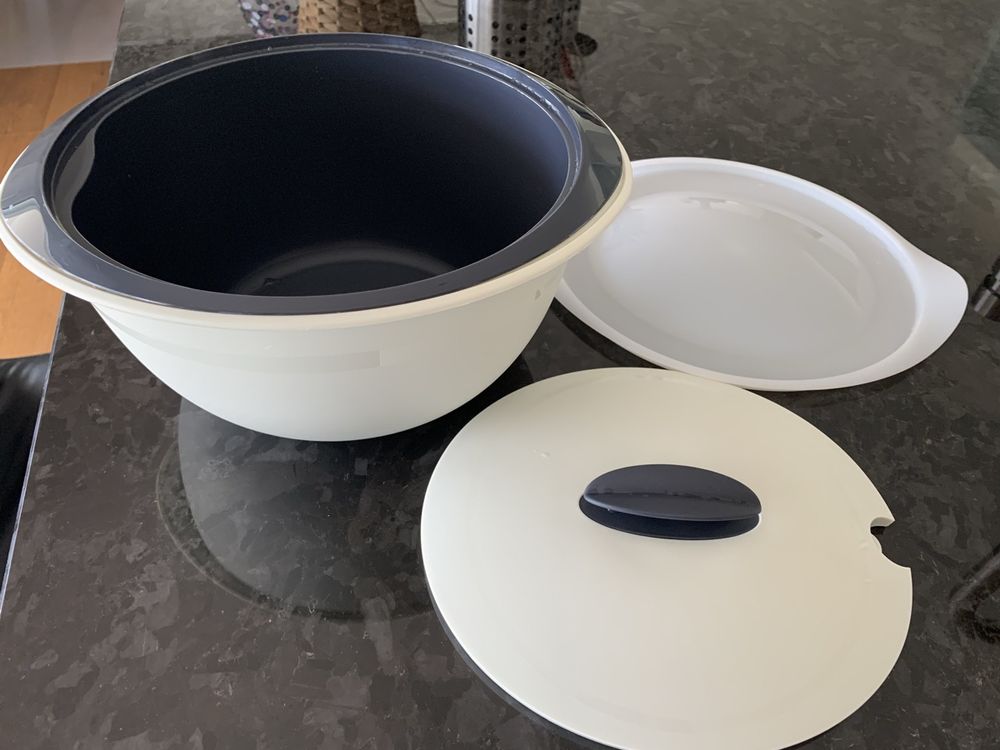 LOT Tupperware Saucière Thermo Duo Beige Et Bleu – Maintient Au Chaud – Occasion Bon État