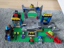 LEGO Batman Set mit Figuren Fahrzeug und Zubehör gebraucht