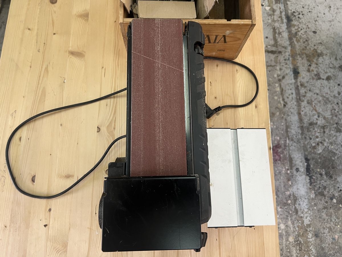 Scheppach Smerigliatrici & Lucidatrici: Ponceuse a bande scheppachs bts 800 – Usato da Clarens venduto da fre_nlh6 1
