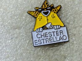 Ansteckpin 129: Chester Estrellao