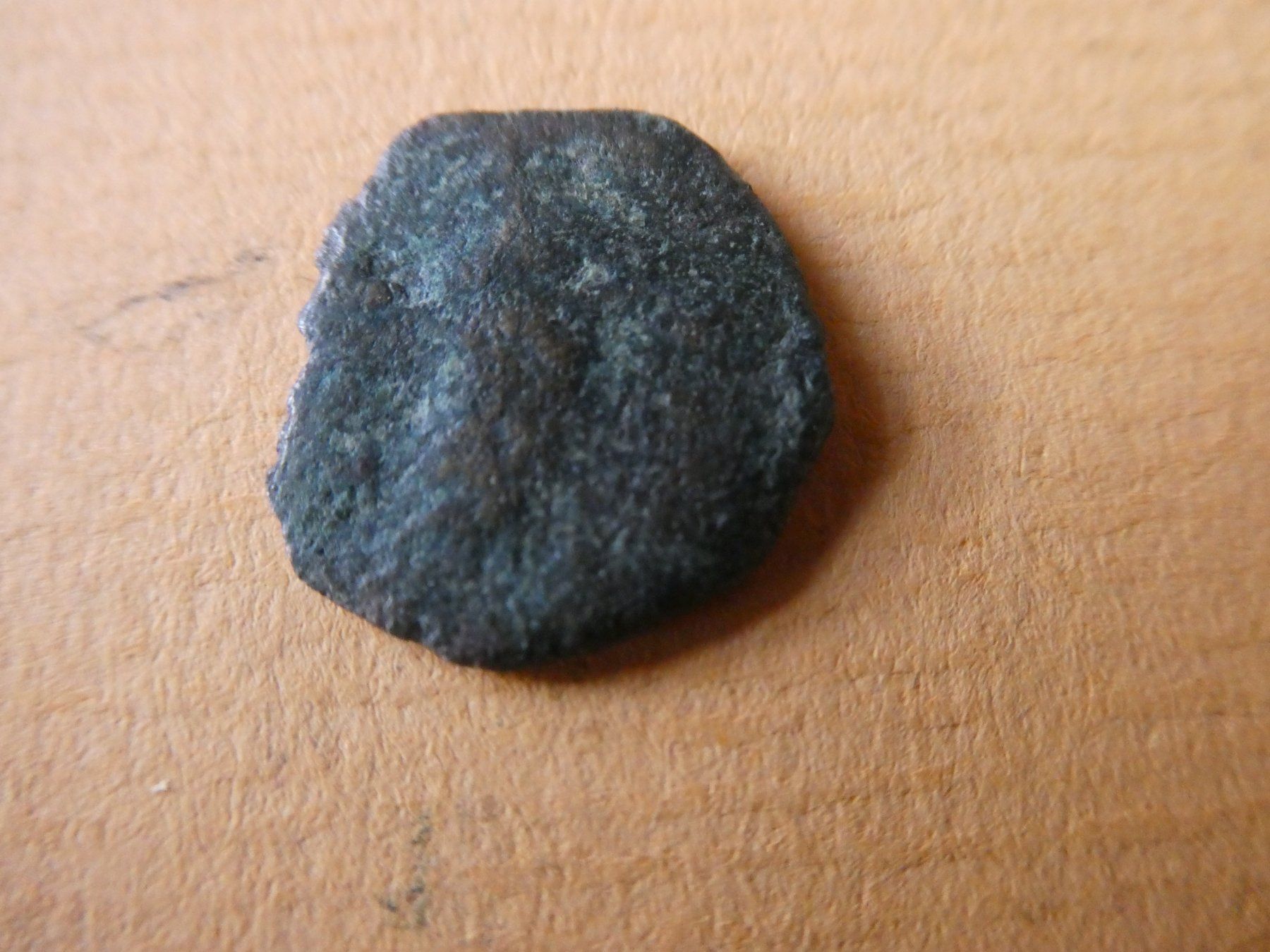 Tutti le monete: uralte   Bronzemünze    15 mm  1.42 g – Usato da Hinterforst venduto da Rohusri 2