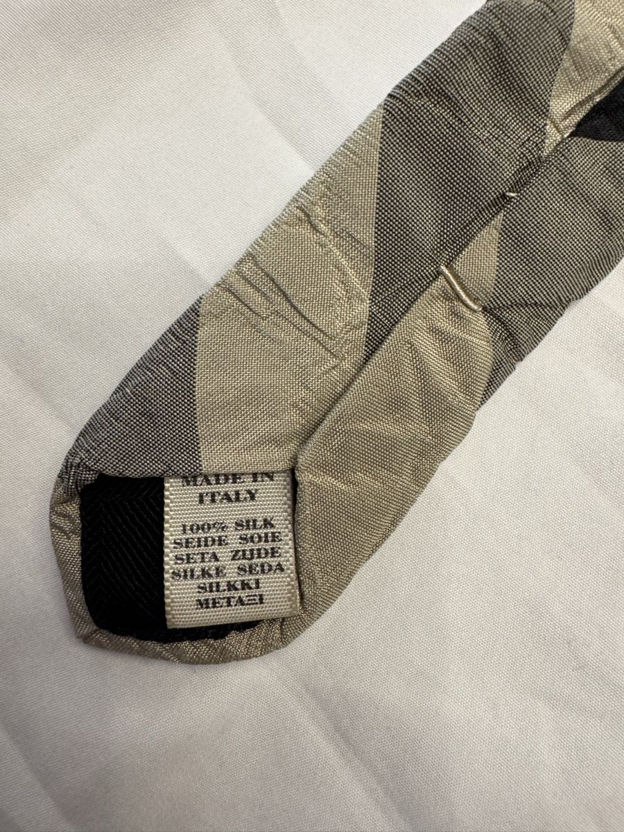 Cravatte: Burberry Krawatte – Usato da Luzern venduto da Clyde28 2