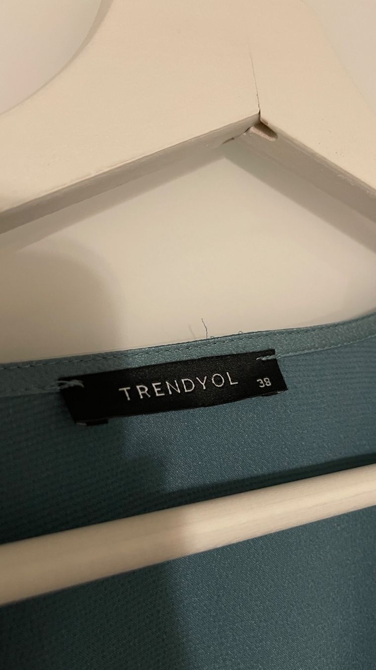 Blusen: Bluse in Türkis von Trendyol – Gebraucht aus Lausen von sim_hgp6 2