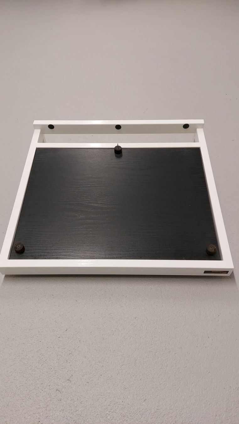 Giradischi: Plattenspieler Wandhalter Target – Nuovo (secondo la descrizione) da Gunten venduto da Muggemus
