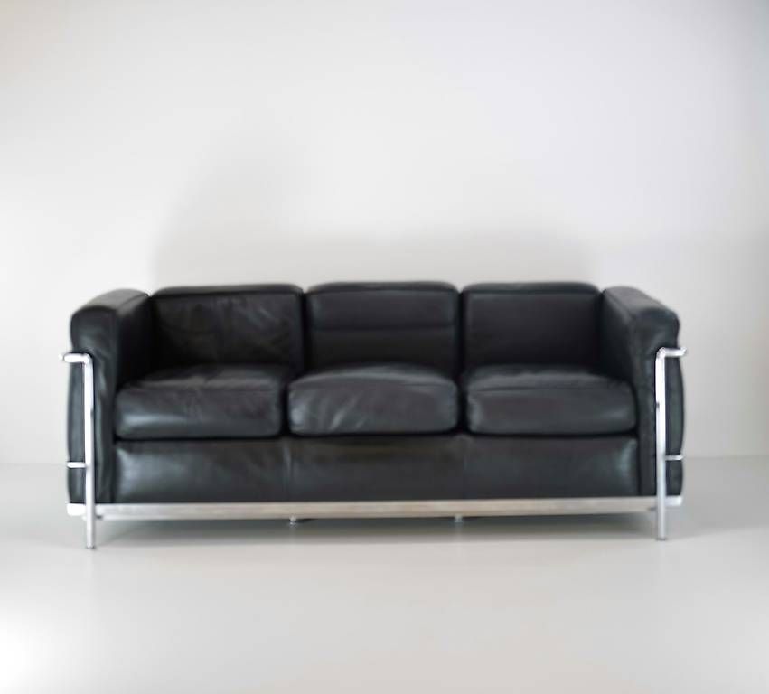 Le Corbusier Divani: LC2 Sofa & Sessel: Designklassiker von Le Corbusier – Usato da Beromünster venduto da VSNC 2
