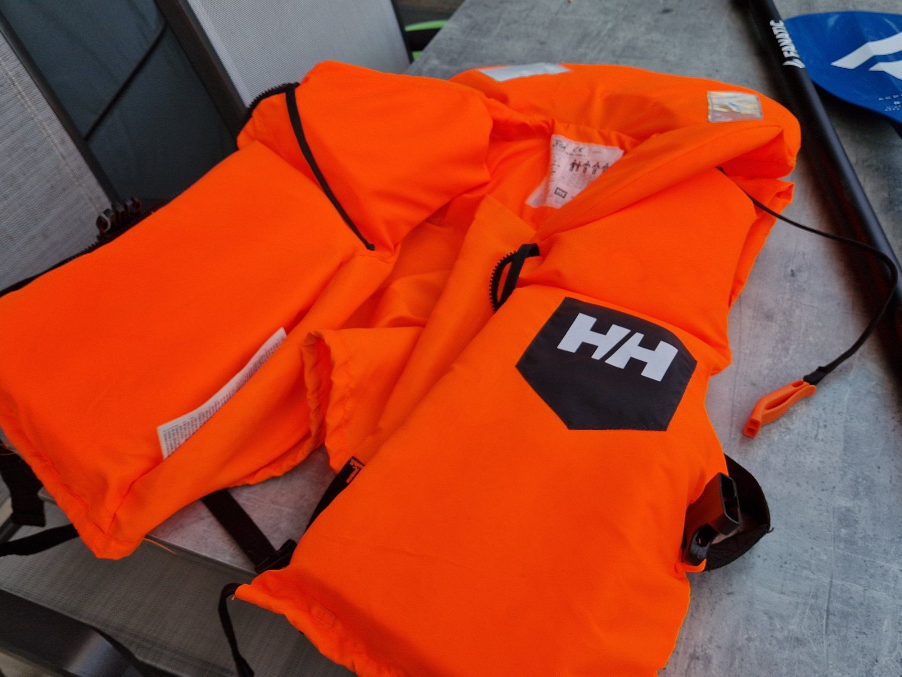Helly Hansen Giubbotti di salvataggio: Rettungsweste Helly Hansen Grösse M-L neuwertig – Nuovo (secondo la descrizione) da Schwerzenbach venduto da Lordiman