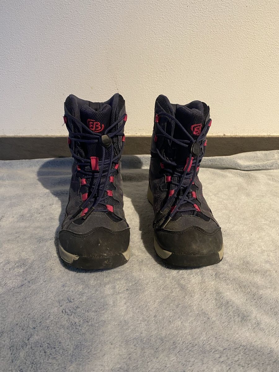 Schuhe für Mädchen: Mädchen-Winterschuhe, selten getragen – Gebraucht aus Urnäsch von Triwal 4