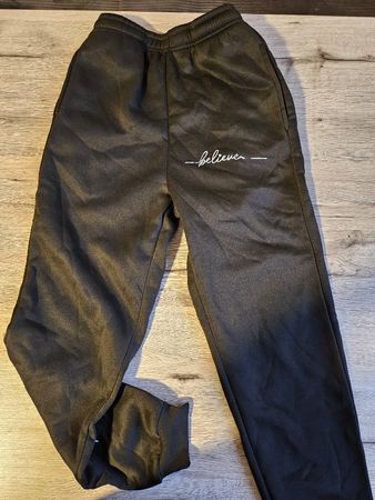 Schwarze Trainingshose, Grösse S, neu!