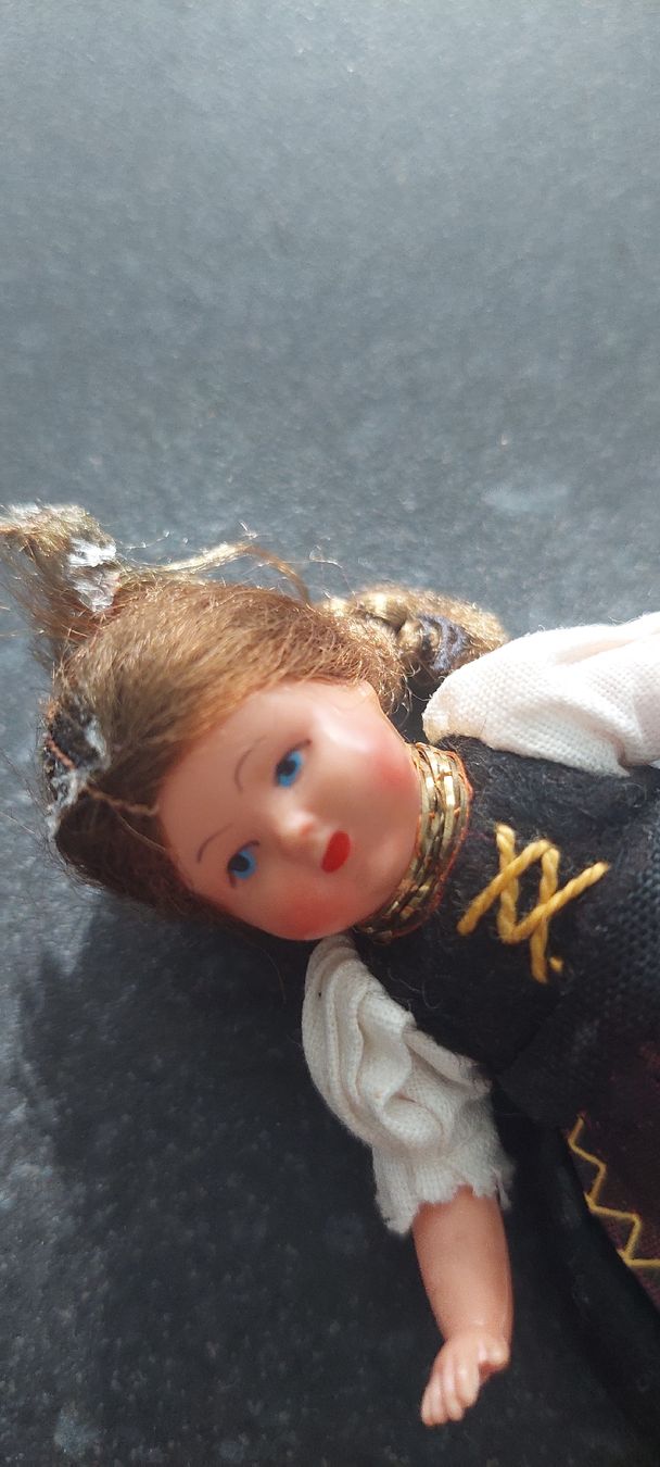 Bambole: Puppenstubenpuppe – Usato da Muri AG venduto da nindo1 5