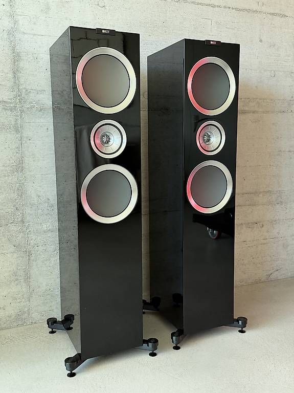 Kef Lautsprecher: KEF R900 Standlautsprecher als Paar – Gebraucht aus St-George von alaixee