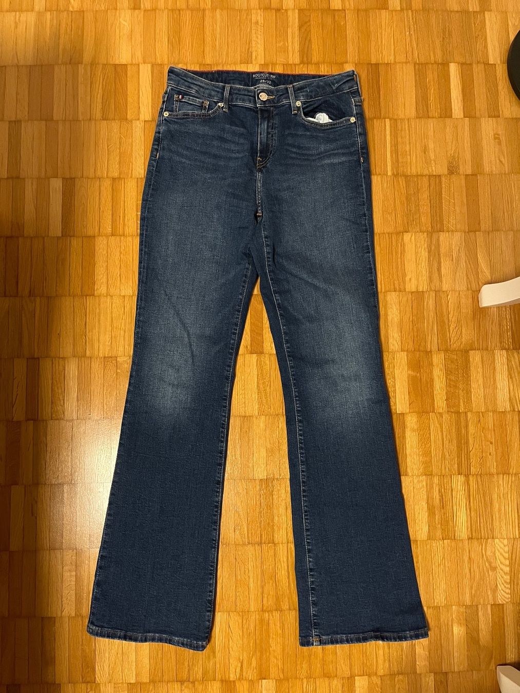 Tommy Hilfiger Jeans: Tommy Hilfiger Jeans Damen 28/32 – Nuovo (secondo la descrizione) da Jona venduto da Good_luck_