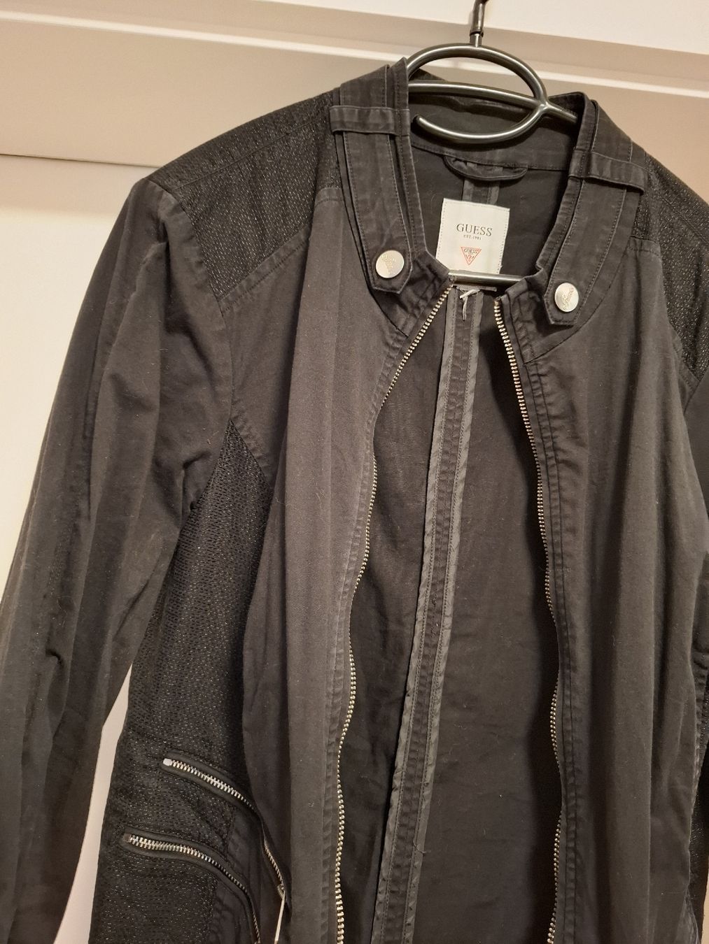Guess Jacken: GUESS Jacke Grösse XL – Gebraucht aus Lütisburg von amerika123 1