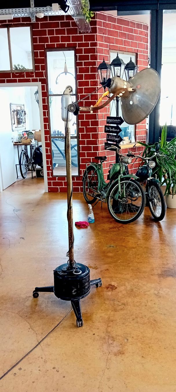 Lampen: Vintage Quarzlampen Strahler – Gebraucht aus Rämismühle von Fabian271291 1