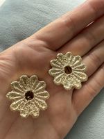 Boucles d’oreilles fleurs signées Pierre Lang comme neuves! 
