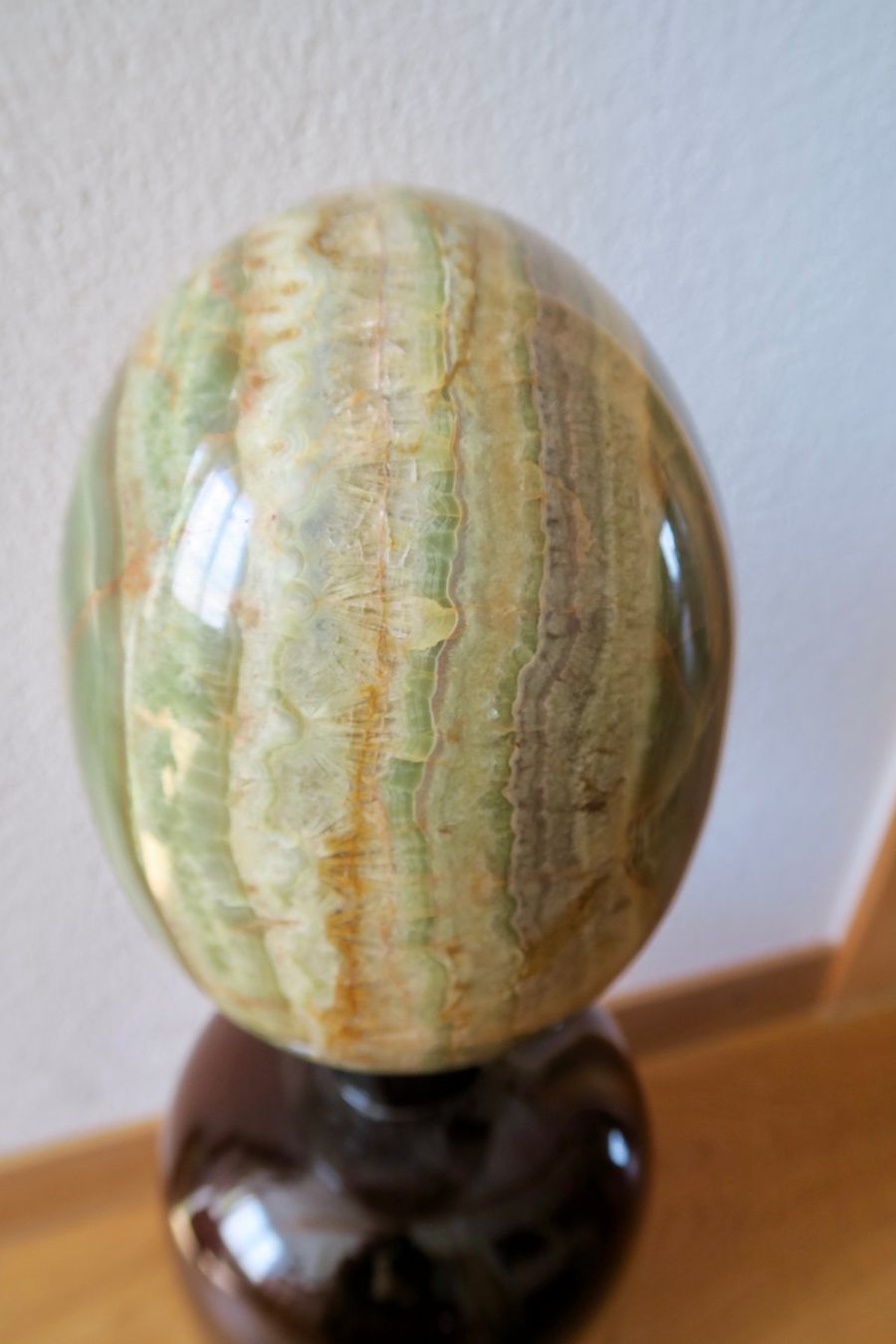 Minerali & Pietre curative: 20 cm grosses Onyx Marmor Ei  mit Standschale – Usato da Wädenswil venduto da Turusukko 3