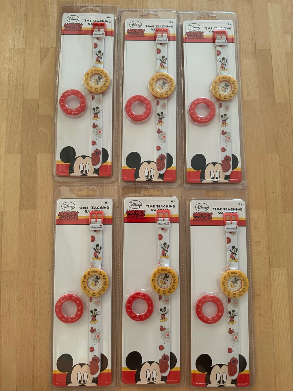 Orologi: 6x Uhr Mickey Mouse NEU Marktwert 180 CHF – Nuovo e nell'imballaggio originale da Nussbaumen AG venduto da Pika-Shop