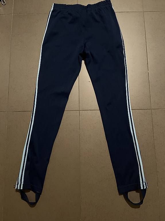 Hosen: Vintage Adidas Trainerhose – Gebraucht aus Zürich von SUPERNERD 1