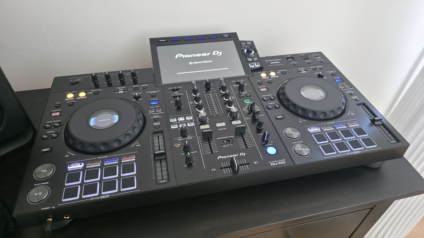 Pioneer Console di mixaggio: Pioneer DJ XDJ RX3 / Controller – Usato da Chur venduto da pat_6y5t 3