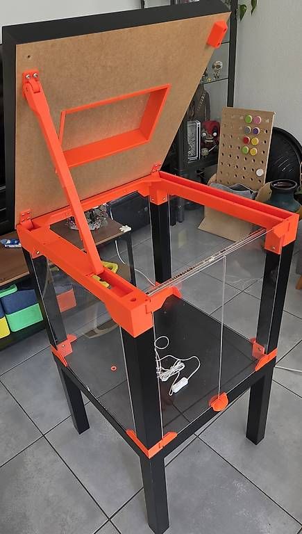 Prusa Stampanti 3D: 3D-Drucker-Gehäuse aus Ikea Lack – Usato da Wölflinswil venduto da assortio 2
