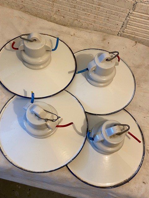Lampade: 4 X ALTE  STALLLAMPEN – Usato da Chur venduto da silbermon 7