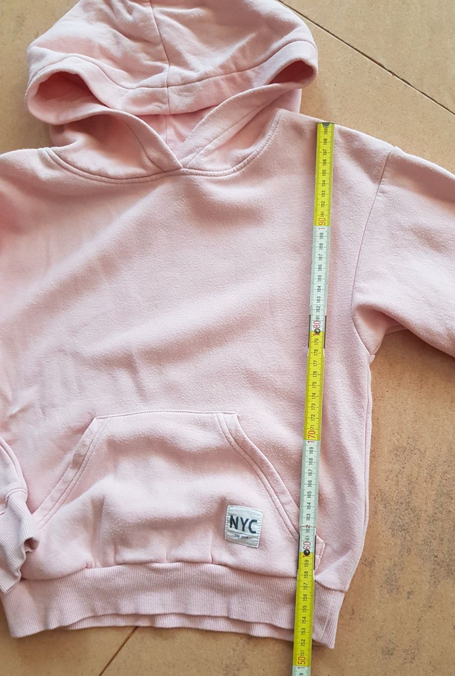 H&M Maglioni & Felpe: Kapuzenpullover alt Rosé Grösse 134/140 von H&M – Usato da Thun venduto da lede 1