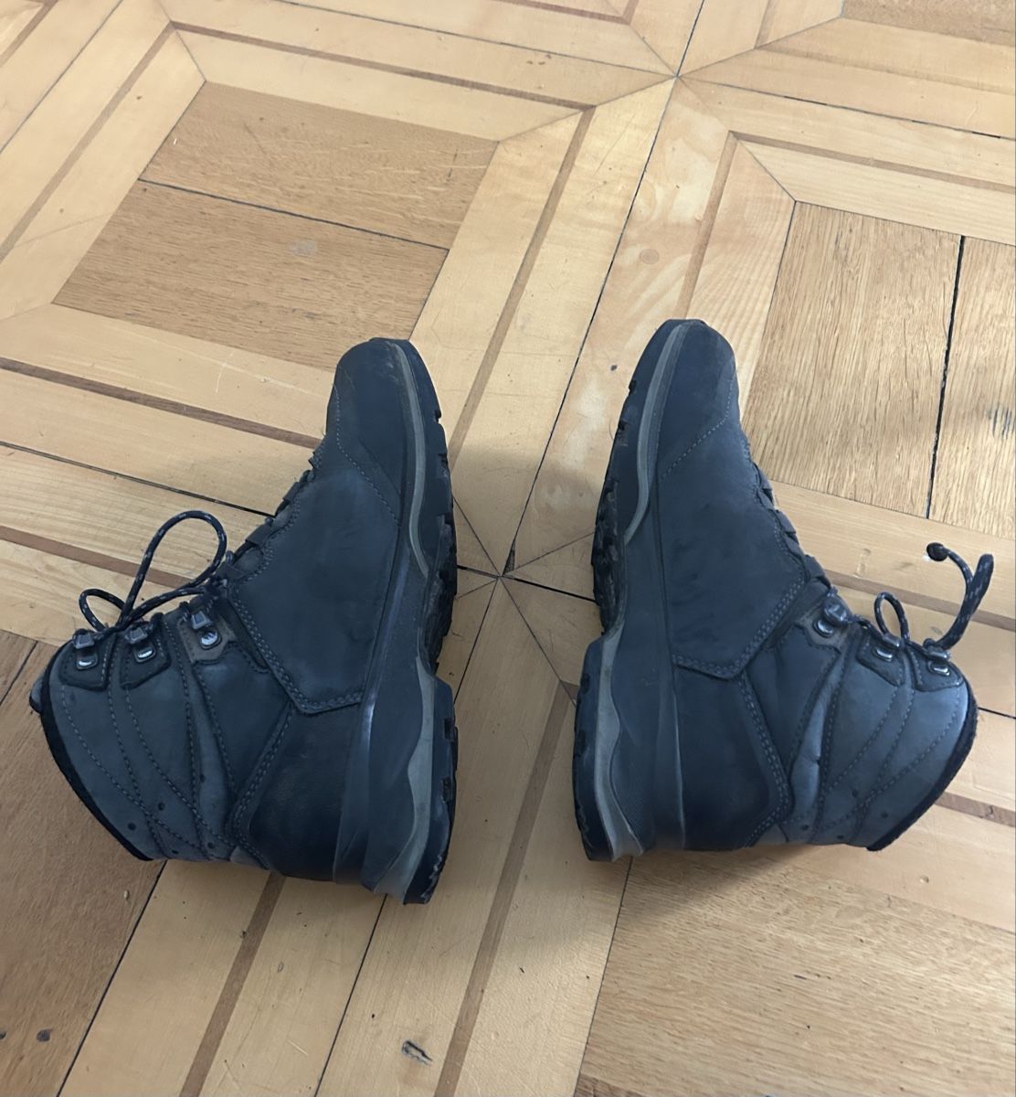 Lowa Damenschuhe: Lowa Wanderschuhe Gr. 38.5 – Gebraucht aus Basel von isa_8h8b 5