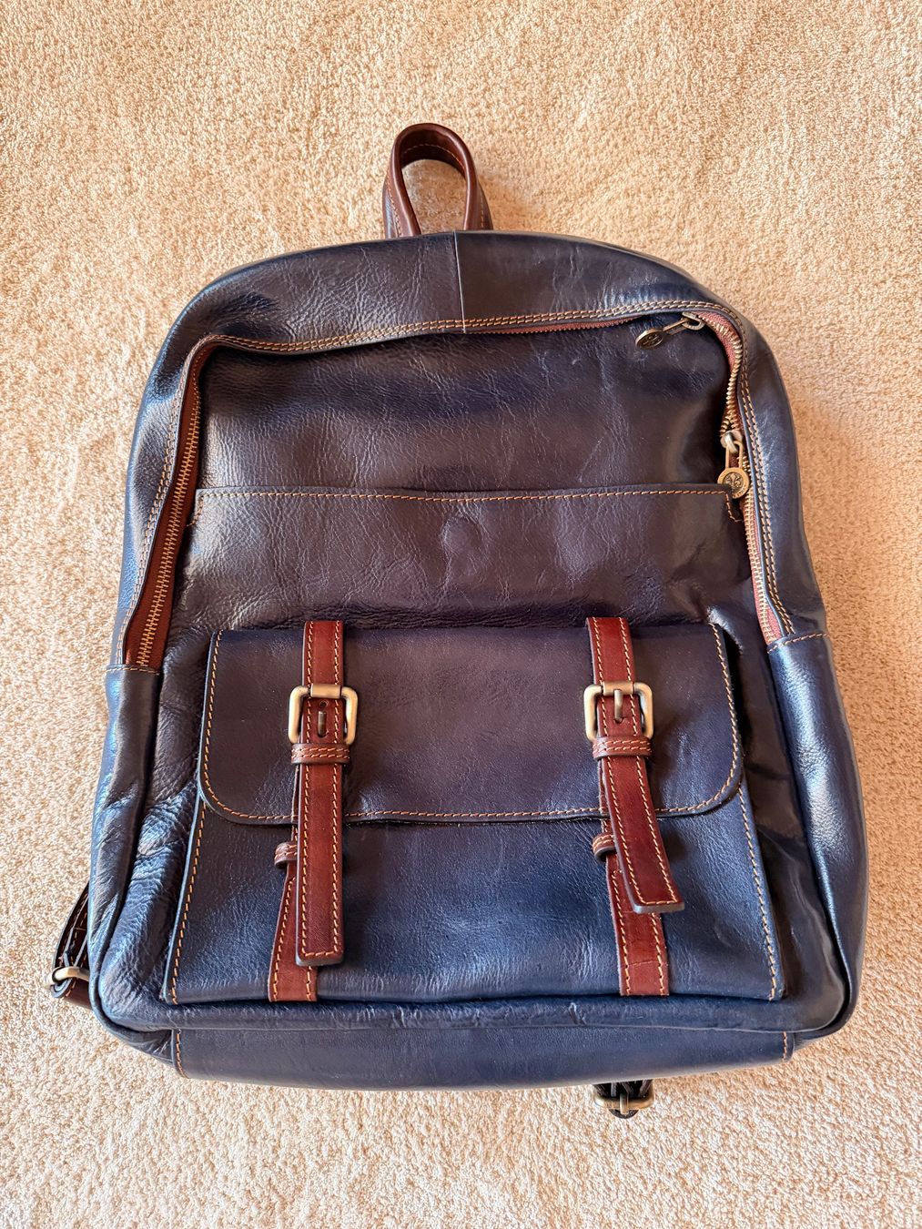 Sacs à dos: Modischer Lederrucksack – D'occasion à Baldegg par Swissspeed