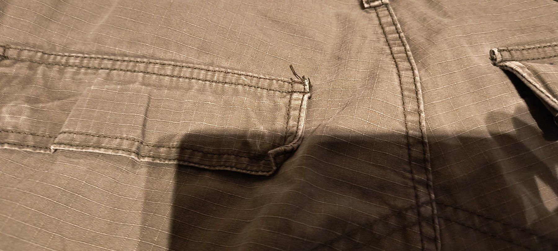 Carhartt Pantaloni: Carhartt Cargo Hose – Usato da Wiedlisbach venduto da Leaf99 4