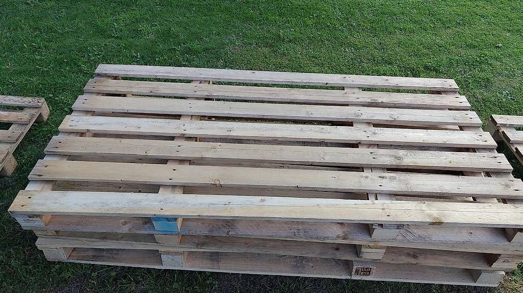 Pallets: Palette 2m x 1m (4 Stück) – Usato da Windlach venduto da Gluteus 4