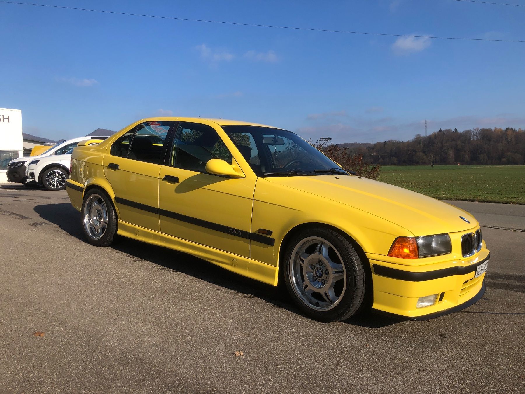BMW Automobili: BMW E36 323i Limousine – Usato da Aarau venduto da mat_9kvv 1