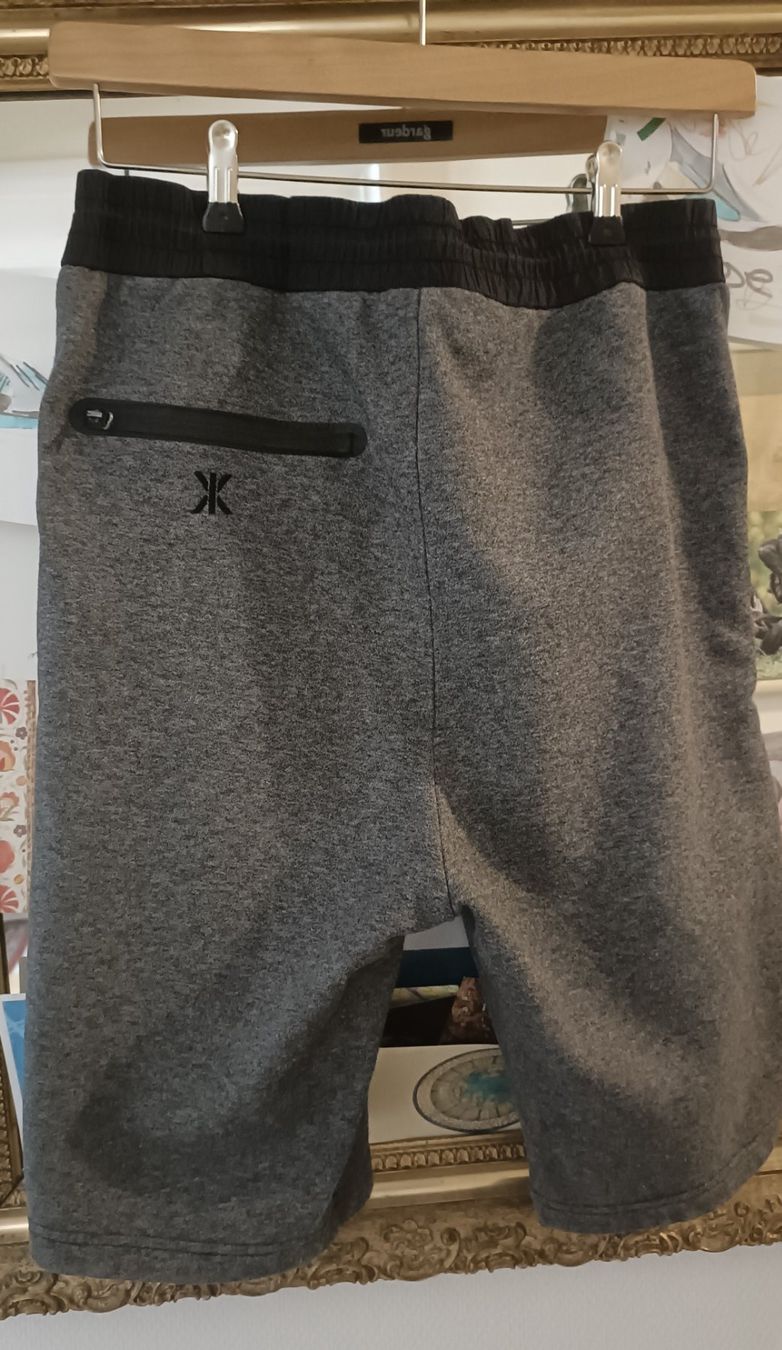 Pantaloni: Bermuda sweatshirt – Usato da Schaffhausen venduto da kab_9pzn 1