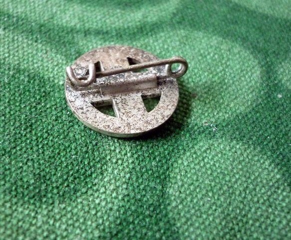 Plaquettes & Badges: Blutspender Abzeichen & Rotes Kreuz Klammer – D'occasion à Adliswil par di_hans 4