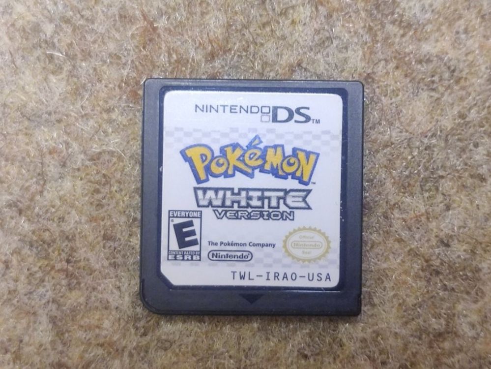 Nintendo DS Pokemon Weisse Edition Pokémon White Version Acheter sur Ricardo