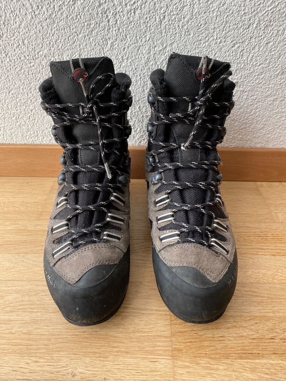 Mammut Scarpe da uomo: Mammut Gore-Tex Bergschuhe UK6.5/US7.5 – Usato da Bern venduto da dantheb