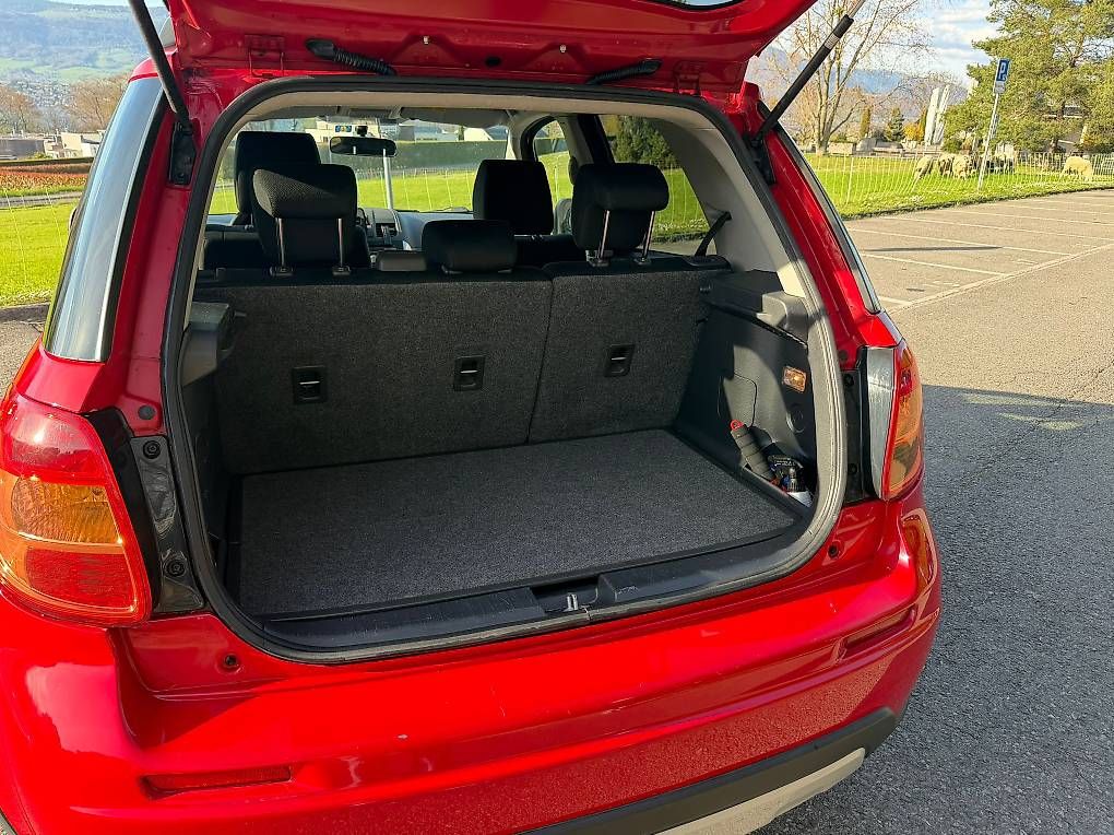 Suzuki Automobili: Suzuki 4x4 automatique – Usato da Pully venduto da aleksandraheld 3