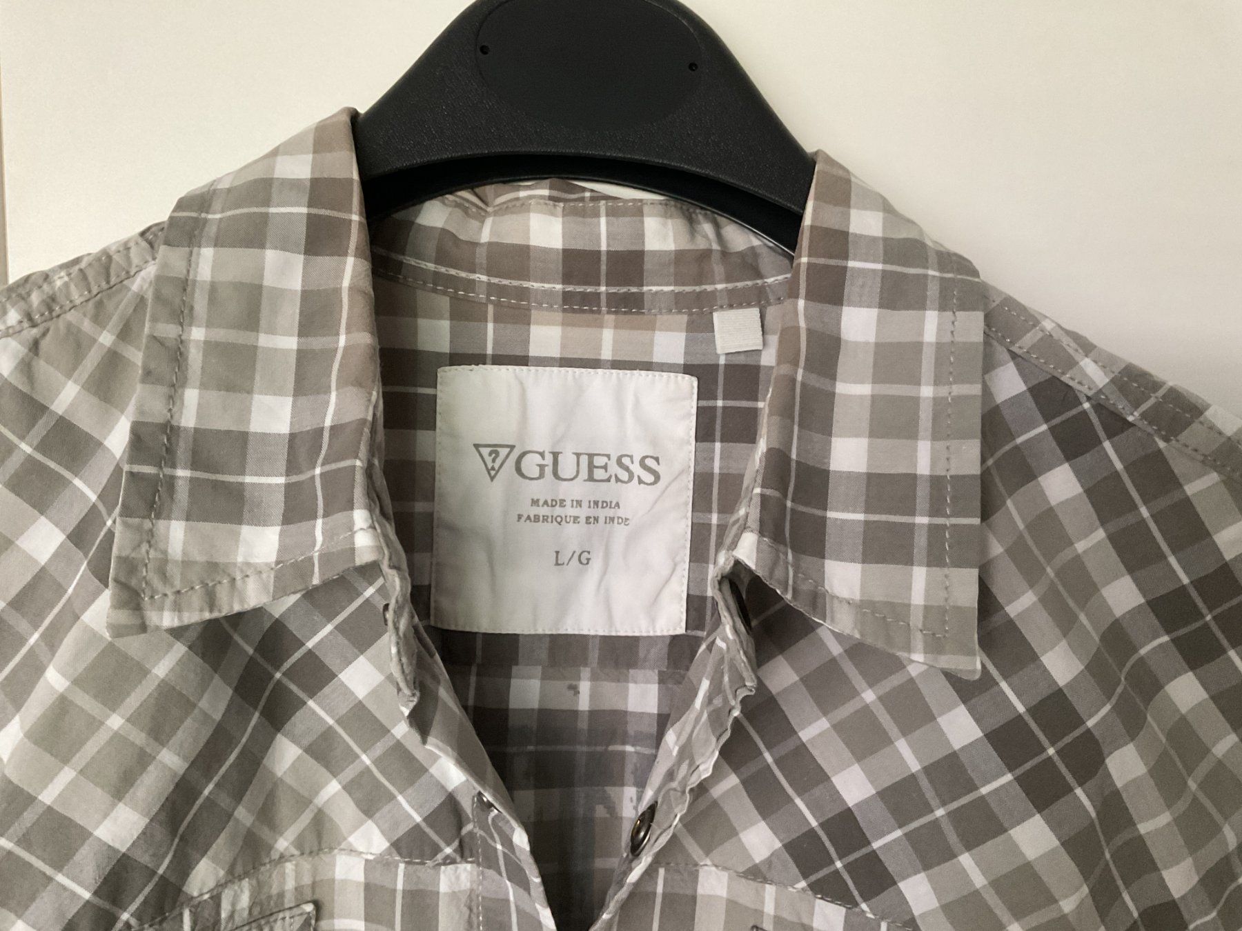 Guess Camicie: Guess - Cooles Hemd kurzarm - Gr. L – Usato da Walchwil venduto da Budy7 2