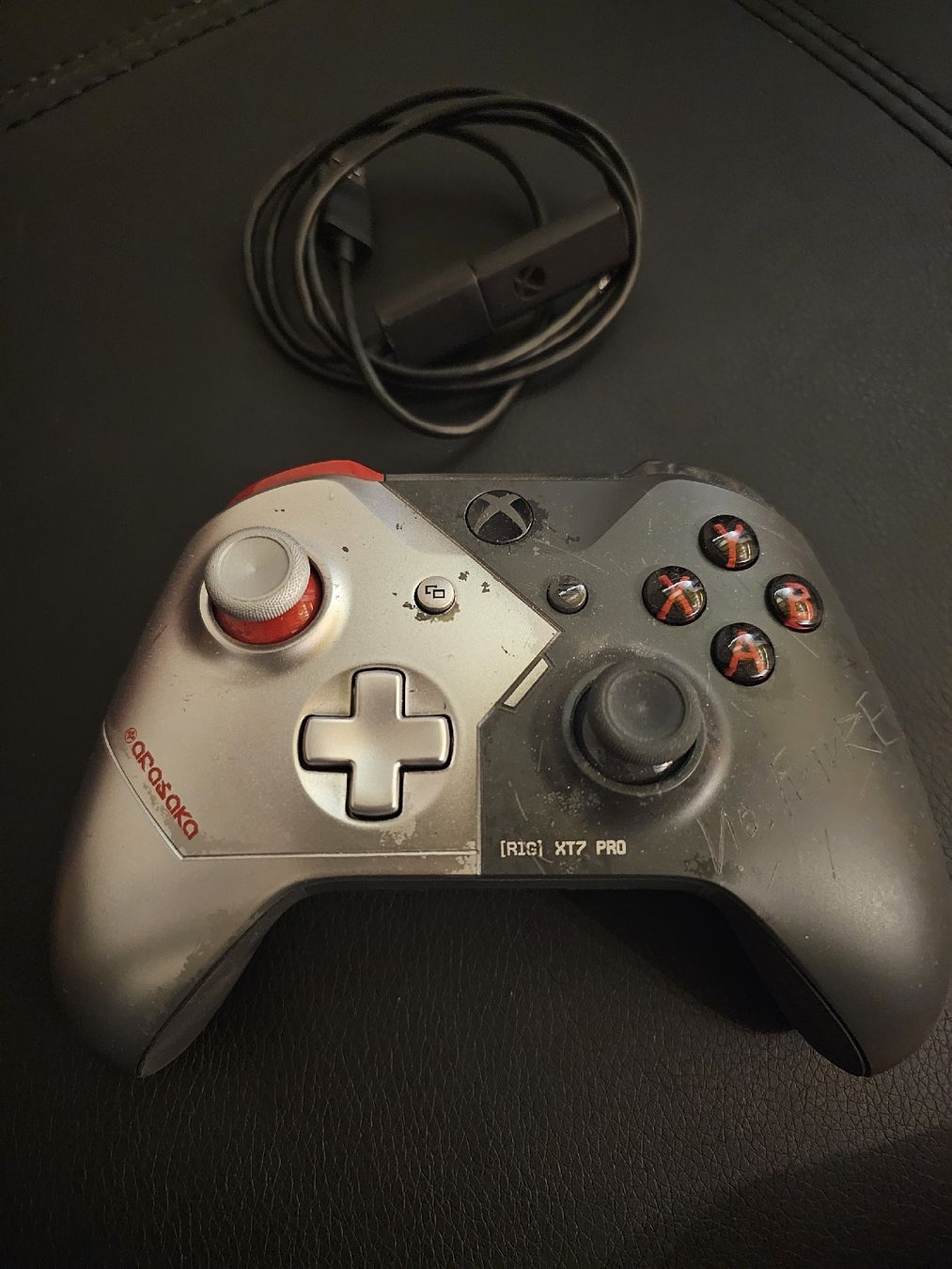 Microsoft Controller: Manette édition limitée Cyberpunk 2077 Xbox – Gebraucht aus Vollèges von tresbien