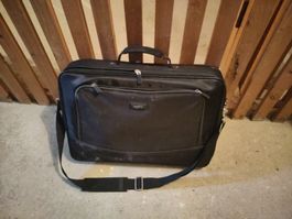 Laptoptasche / Business Tasche schwarz – mit Schultergurt