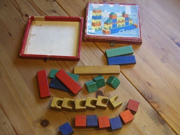 Kit di costruzioni: alter Holzbaukasten "Adria" – Usato da Winterthur venduto da Gaia 5