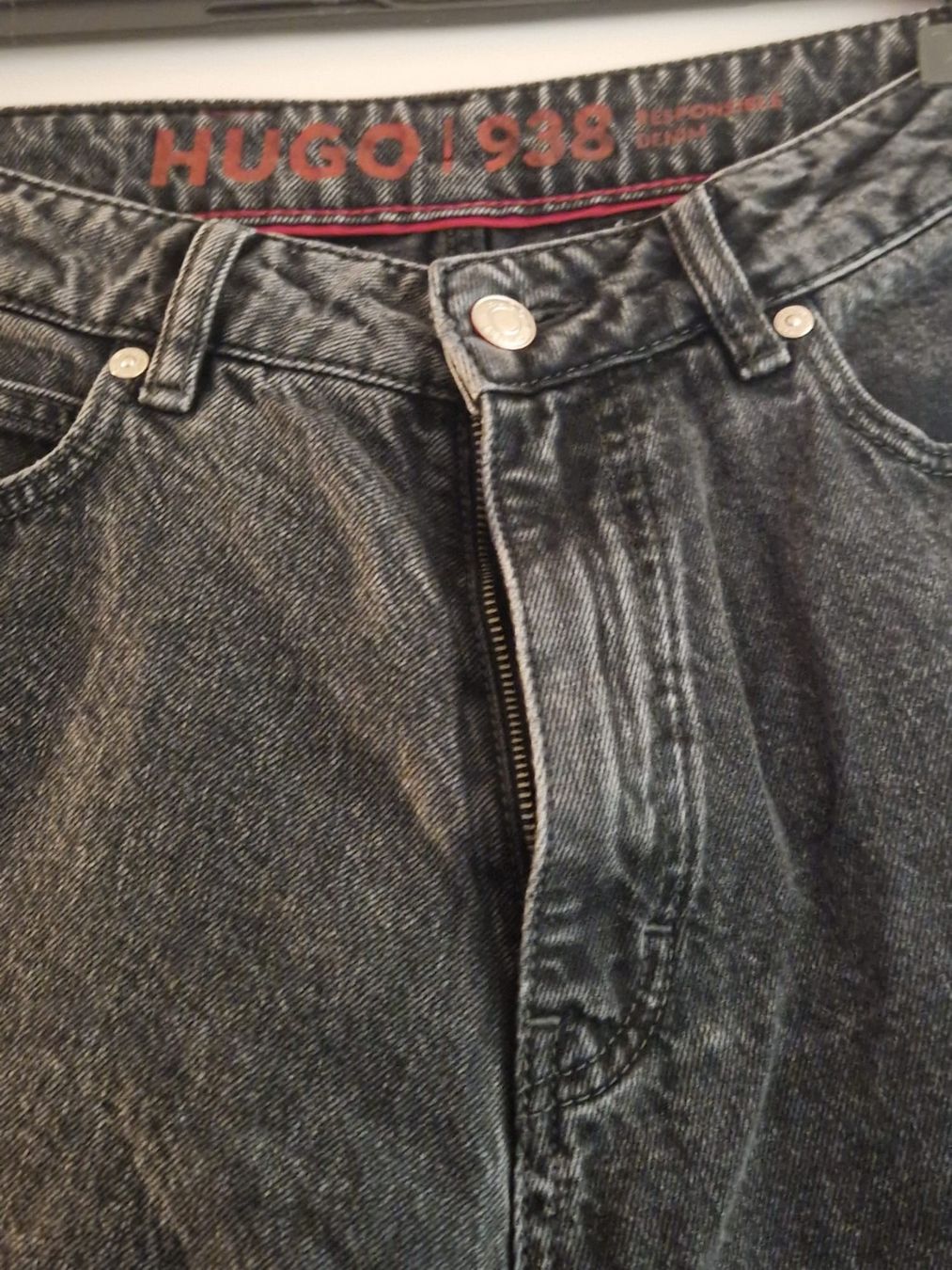 Hugo Boss Jeans: Jeans HUGO – Usato da Bern venduto da Iuliia_novova 3