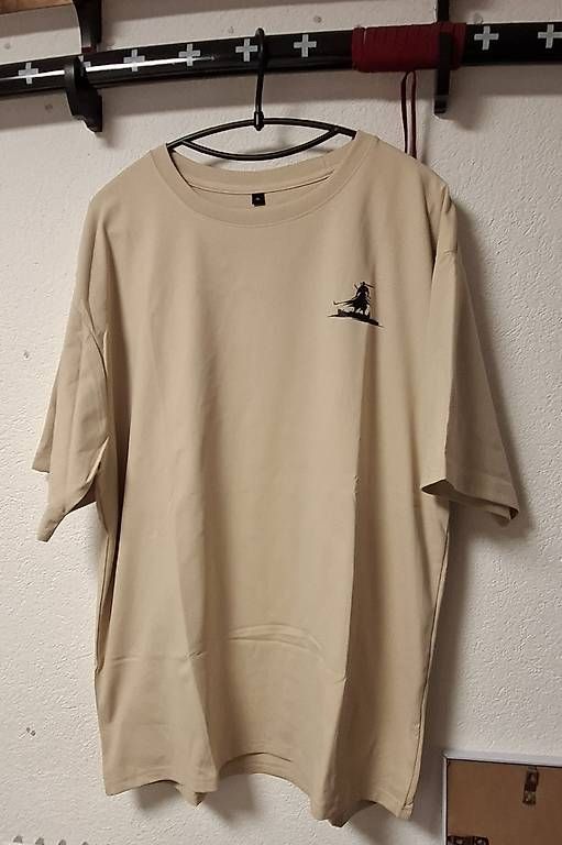 T-shirts: T-shirt crème  – Neuf avec emballage d'origine à Martigny par Pict6 1