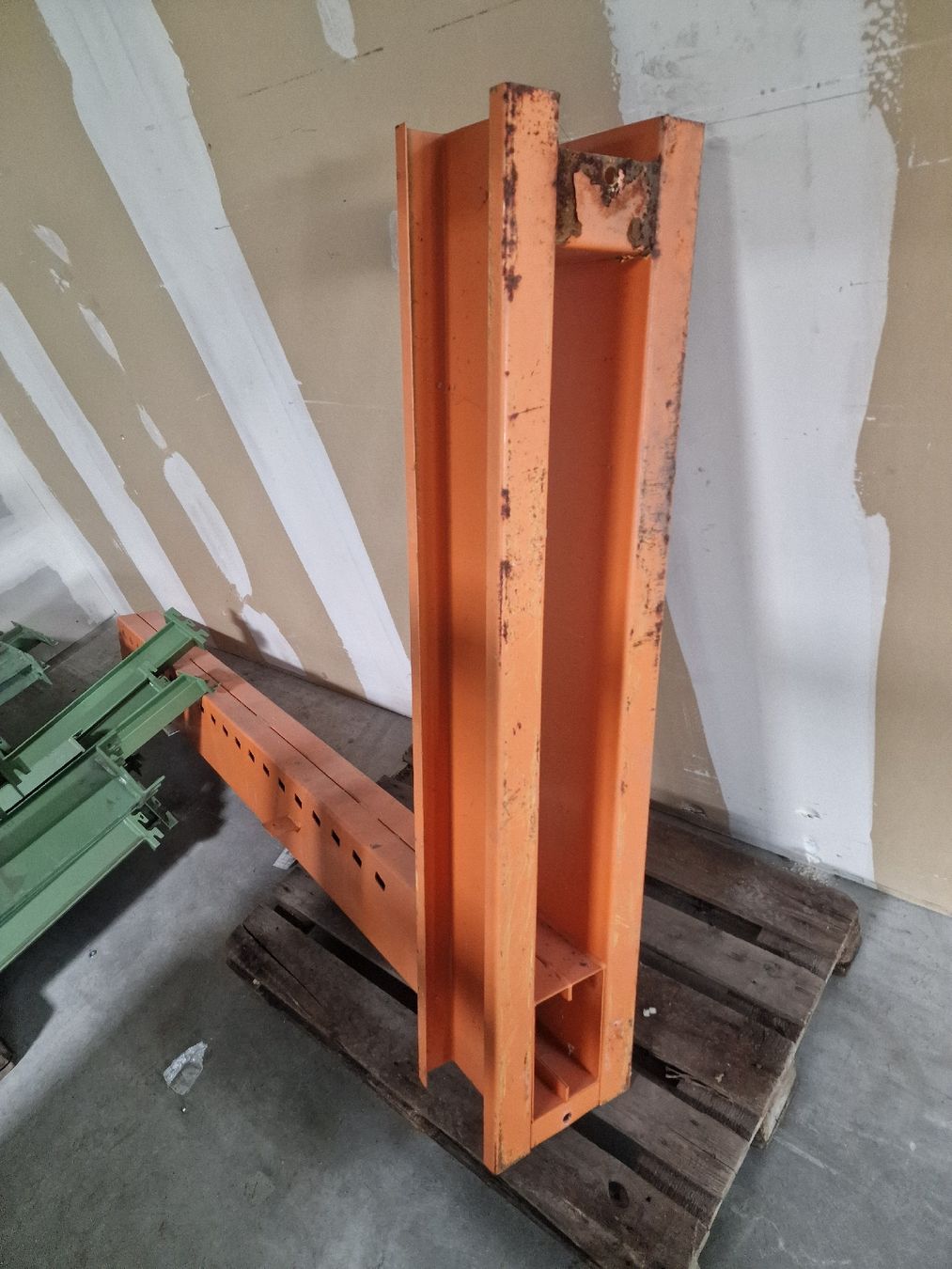 Scaffali: Metallgestell, schwer, gross uns stabil Ab 1.- – Usato da Umiken venduto da rolex80 3