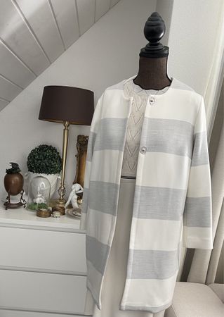 Mantel in Creme-Grau – zeitlos elegant – Grösse S