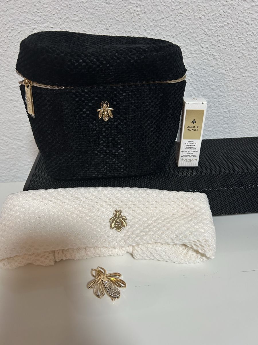 Guerlain Cura del viso: Guerlain Abeille Royale Set, Neu ! – Nuovo e nell'imballaggio originale da Zürich venduto da Nutla