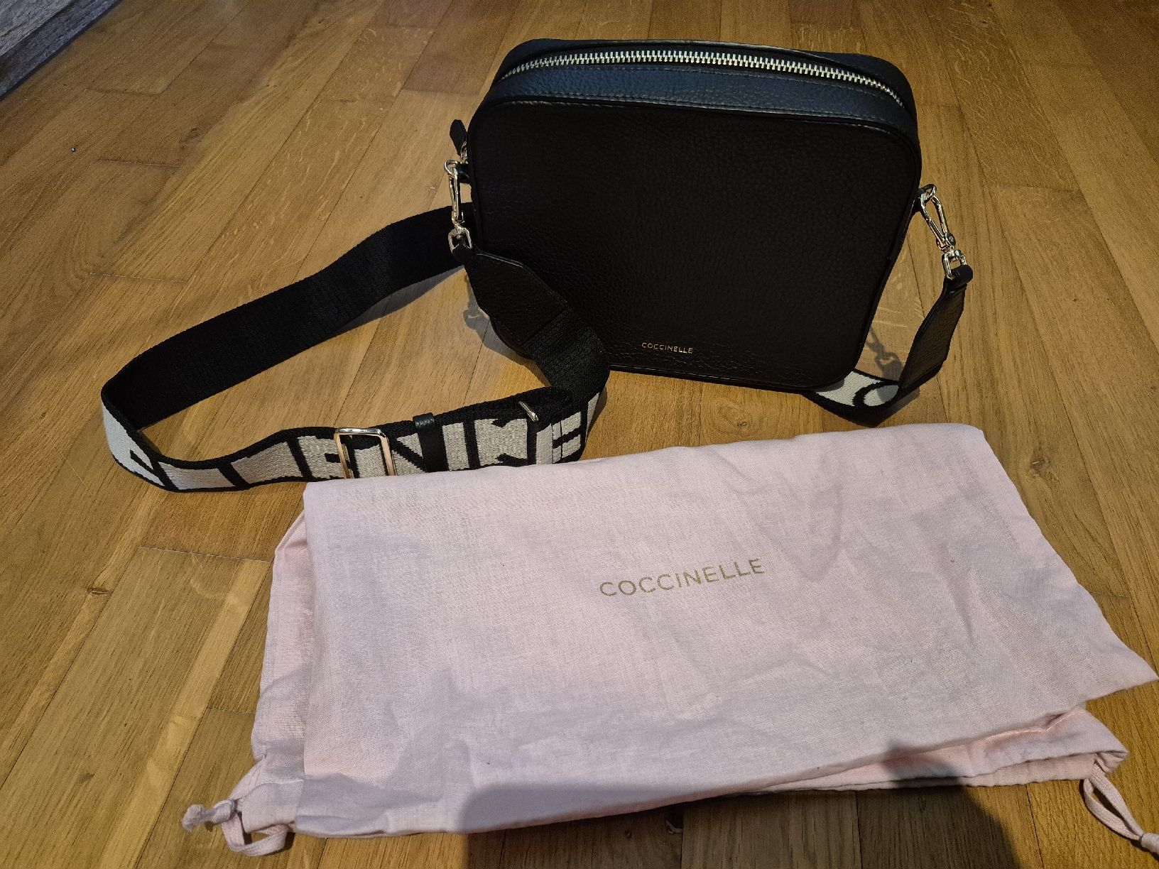 Coccinelle Taschen für Damen: Coccinelle Ledertasche – Neu (gemäss Beschreibung) aus Küssnacht am Rigi von Patty1993